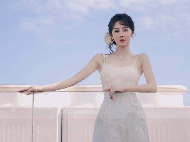 明星真人秀 火钱刺激，争议不断