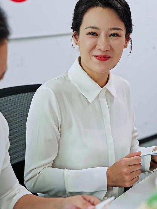 家庭大剧后半生:老戏骨演绎黄昏恋,收视冠军引热议 家庭大剧后半生:老戏骨演绎黄昏恋,收视冠军引热议