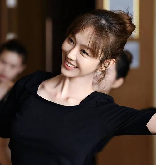 姜妍演技好,低调火,人缘佳 姜妍演技好,低调火,人缘佳