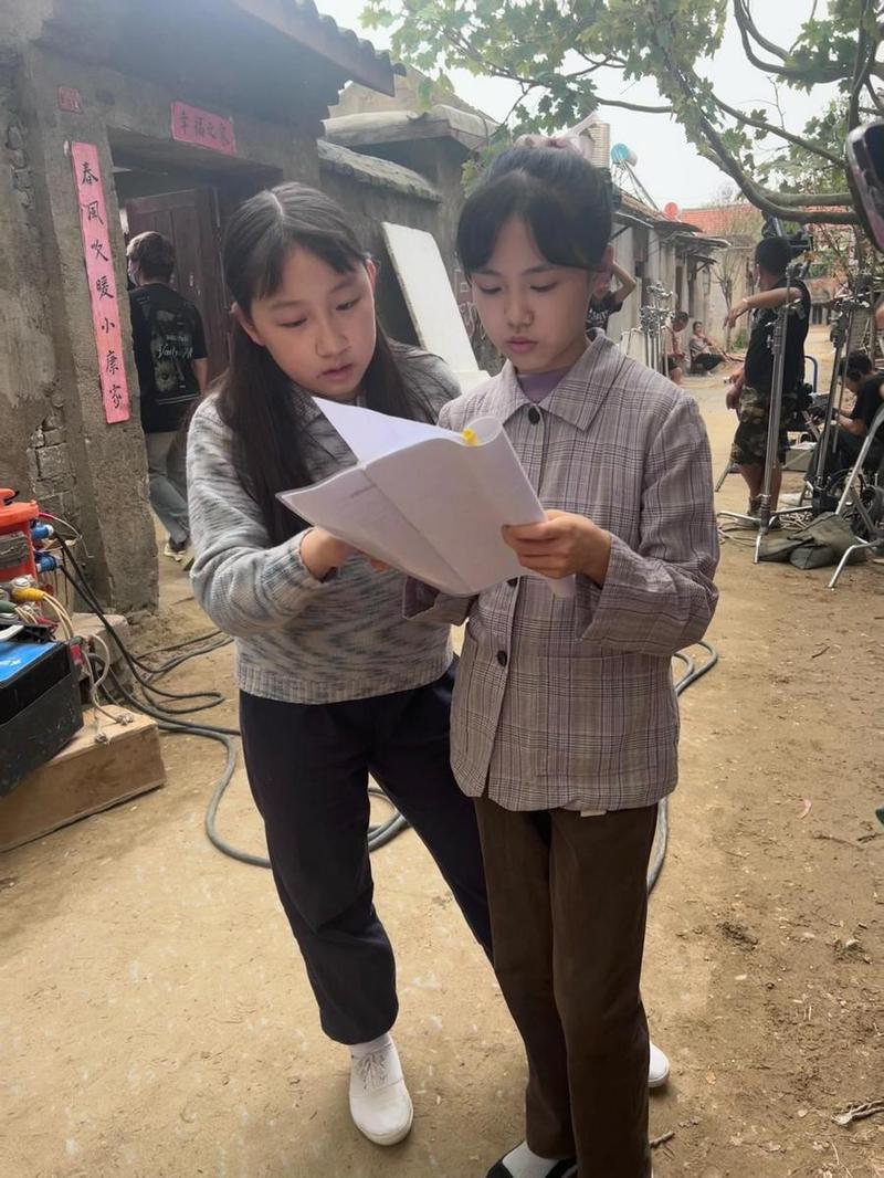六姊妹研讨会京召开,剧集收视纪录与奥斯卡最佳影片同辉 六姊妹研讨会京召开,剧集收视纪录与奥斯卡最佳影片同辉