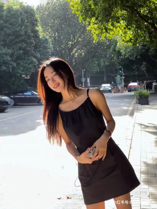 翁青雅热搜争议 富家女想进娱乐圈? 翁青雅热搜争议 富家女想进娱乐圈?