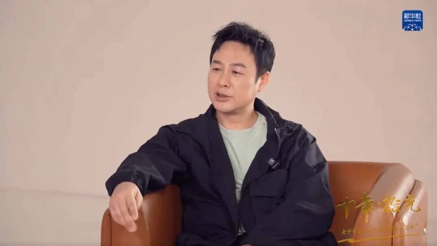 张颂文新剧遇冷,演技神化争议频发,形象危机如何破? 张颂文新剧遇冷,演技神化争议频发,形象危机如何破?
