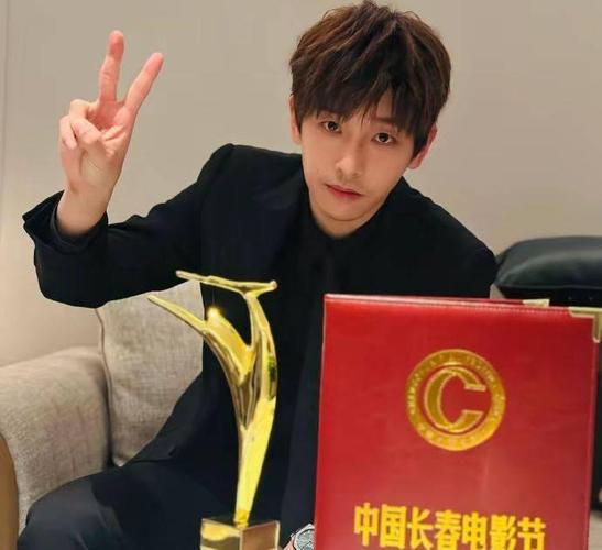 向往的生活乌镇重启，老成员回归，彭昱畅变稳重