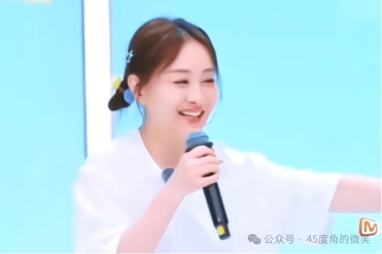 陈德容《乘风2025》争议:唱跳不佳引观众不满 陈德容《乘风2025》争议:唱跳不佳引观众不满