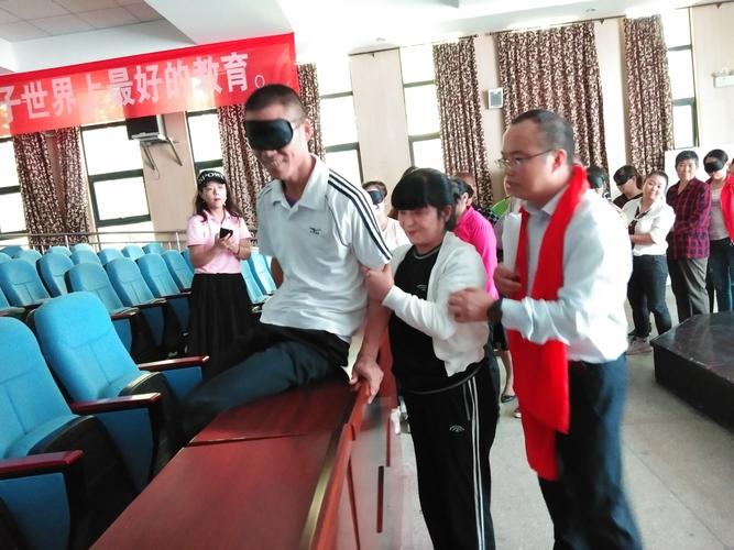 芮小丹独立成长:探寻幸福之道 芮小丹独立成长:探寻幸福之道