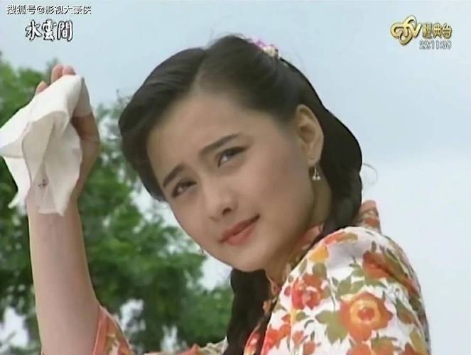 民国梨芽笔下的清秋：豪门婚姻的决绝出逃与尊严代价