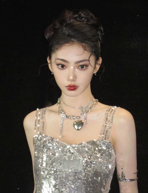 娱乐圈爆姐带你探秘明星财阀演唱会感情真相