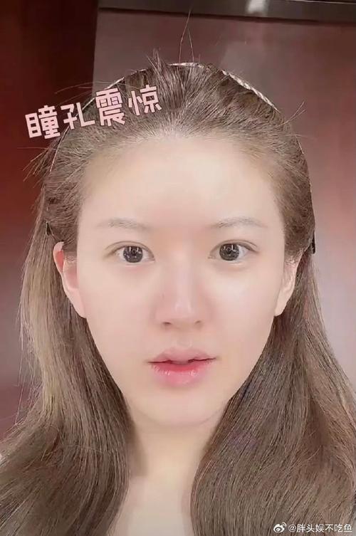 赵露思素颜综艺引热议,实力与争议并存 赵露思素颜综艺引热议,实力与争议并存