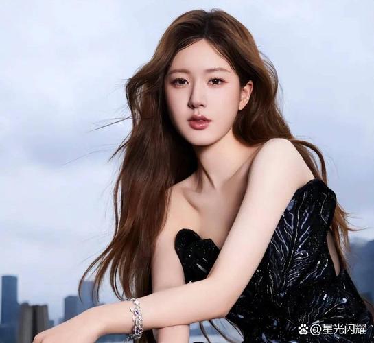 赵露思素颜喂猪引热议:娱乐圈人设革命背后真相! 赵露思素颜喂猪引热议:娱乐圈人设革命背后真相!