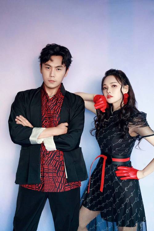 伊能静秦昊7年婚姻蜕变:从争议到童话人生 伊能静秦昊7年婚姻蜕变:从争议到童话人生