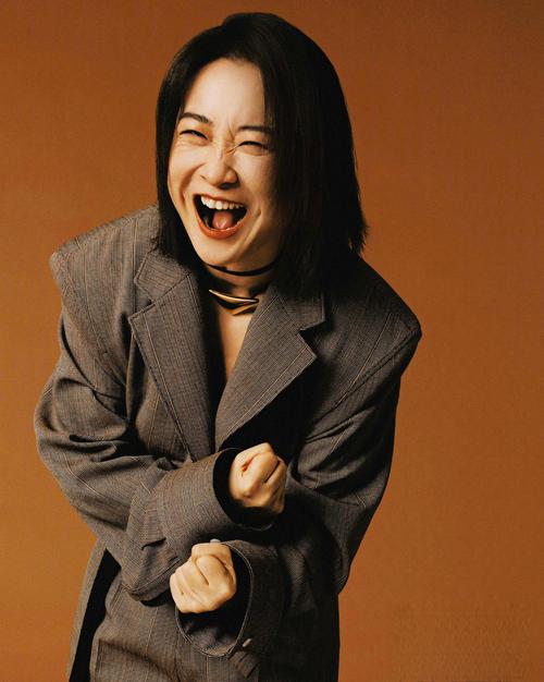 贾玲新电影海报造假？转念花开主演阵容引热议