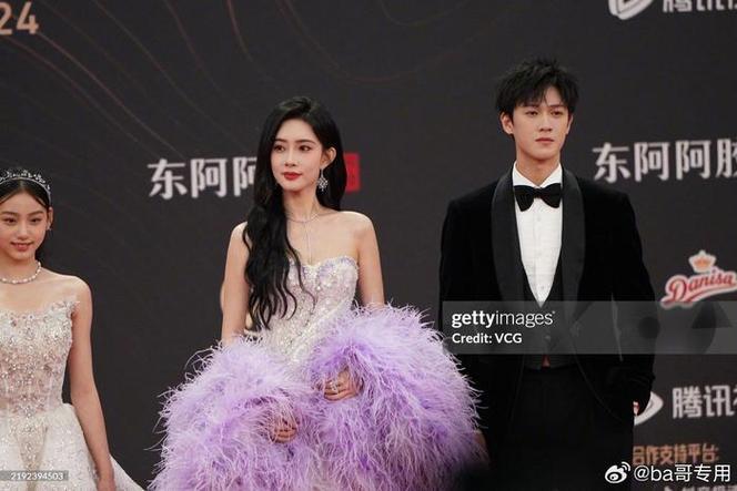 星光大赏风波:李明德爆料引热议,CP恋情与矛盾谁主沉浮? 星光大赏风波:李明德爆料引热议,CP恋情与矛盾谁主沉浮?