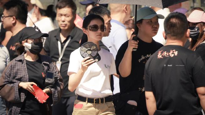 黄轩刘浩存《美顺与长生》受欢迎,《黑白局》遇冷 黄轩刘浩存《美顺与长生》受欢迎,《黑白局》遇冷