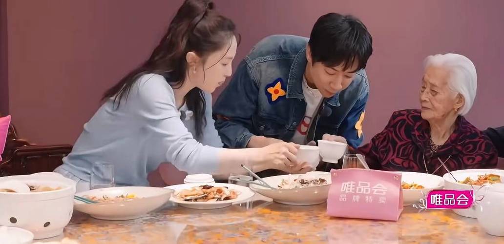 张维伊炫耀爱显摆，凤凰男形象惹人烦