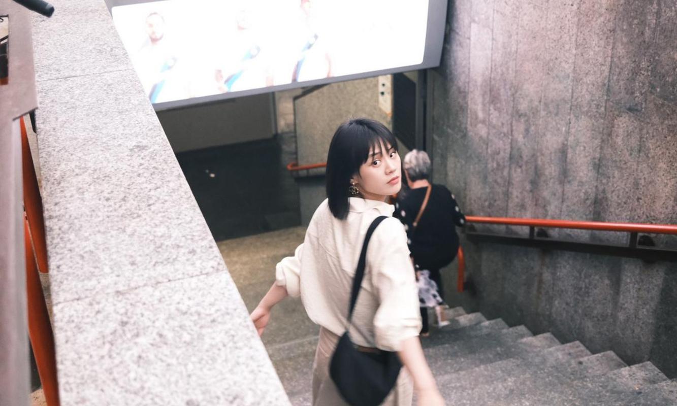 马思纯李沁性格互补圈粉，一个火辣一个温柔