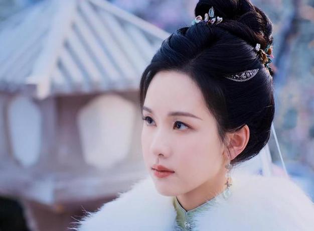 《雁回时》陈都灵颜值争议:古装剧新颜与自然美的较量 《雁回时》陈都灵颜值争议:古装剧新颜与自然美的较量