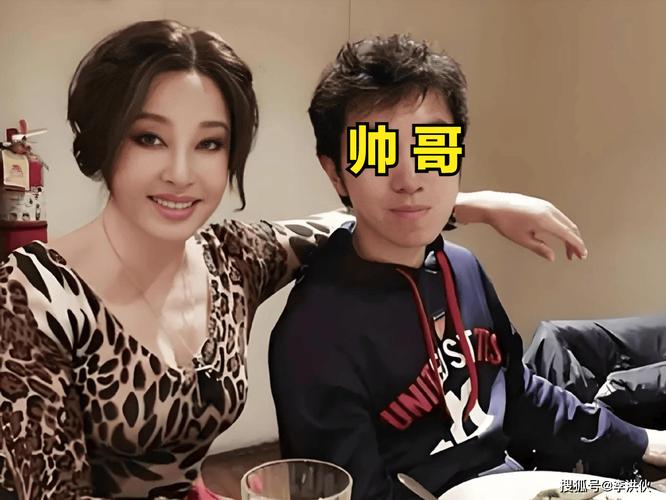 74岁刘晓庆婚宠短剧热映:中老年婚恋题材引热议 74岁刘晓庆婚宠短剧热映:中老年婚恋题材引热议