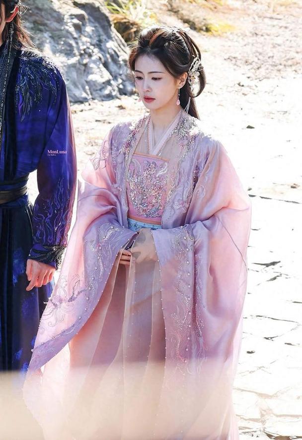 1月新片预告:白月梵星奇幻上映,苍茫天涯笑翻天! 1月新片预告:白月梵星奇幻上映,苍茫天涯笑翻天!