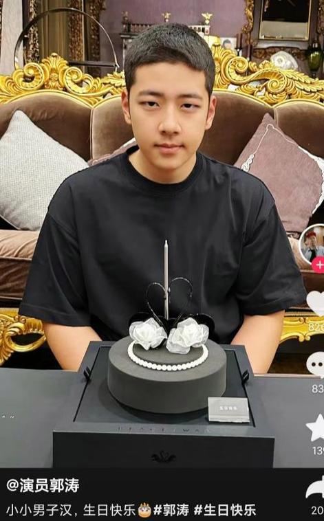 石头18岁庆生照引回忆,童星蜕变记:郭涛儿子成硬汉! 石头18岁庆生照引回忆,童星蜕变记:郭涛儿子成硬汉!
