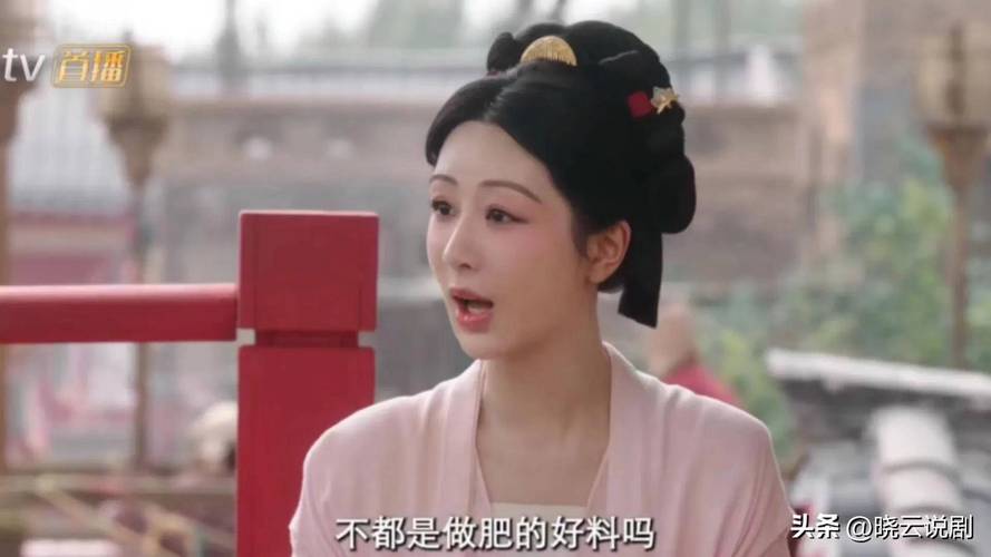 《锦囊妙录》引争议，胡冰卿造型引热议，李依晓演技逆袭引期待